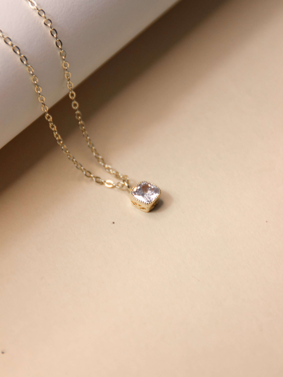 collier boheme pendentif pierre tresor