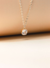 collier femme pierre blanche boheme