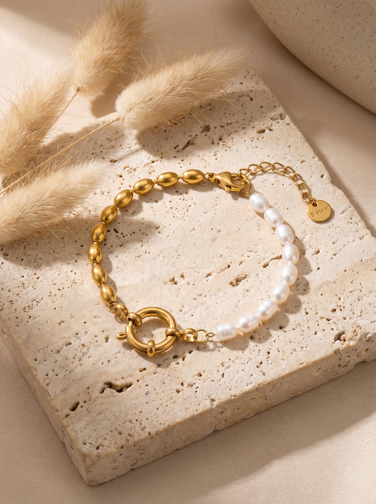 Bracelet Boulogne | Duo Perles d'Eau Douce & Chaîne Dorée – Univers Parisienne Chic