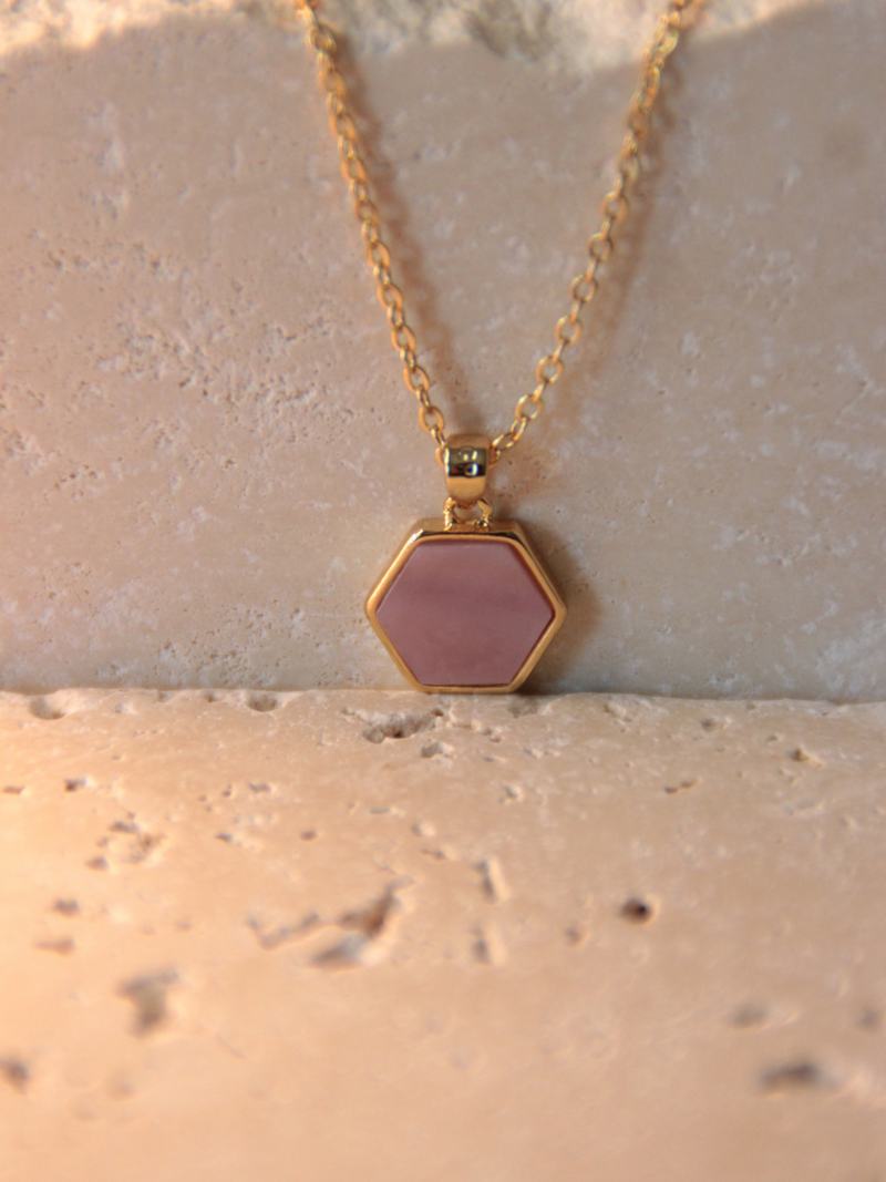 collier femme bohème pendentif nacre rose hexagone