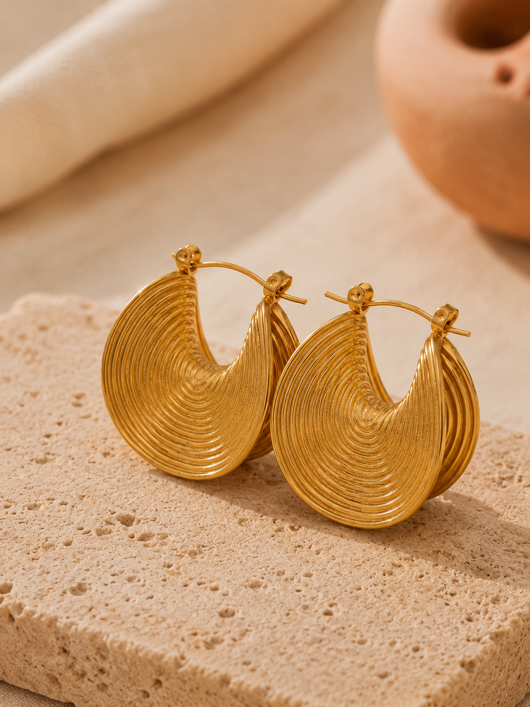 Boucles d'oreilles NAUTILE — Créoles Organiques Dorées - Univers Aquatique