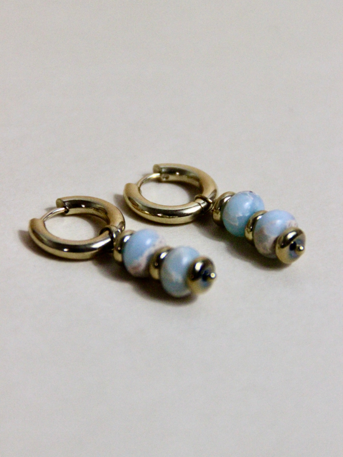 Mini créoles Daphné - pendantes avec pierre semi-précieuses