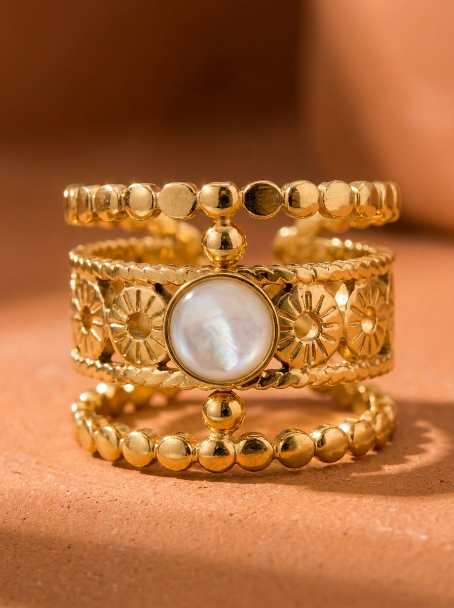 Bague CALISTA — Nacre & Or 24k | Univers Solaire