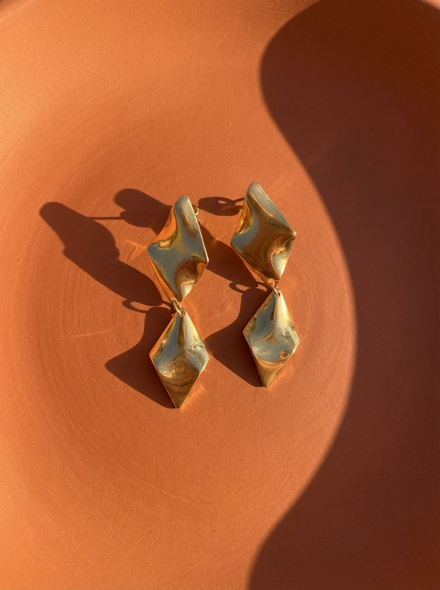 LADY PARIS – Boucles d'oreilles Losange Oversized Déstructurées