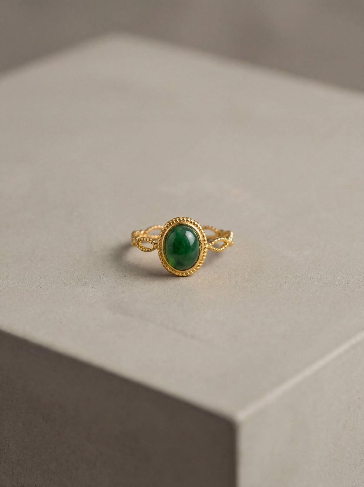 bague femme chic jade vert La Parisienne des îles 