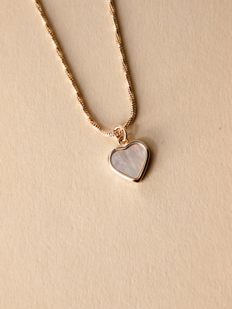 collier coeur nacre amour saint valentin