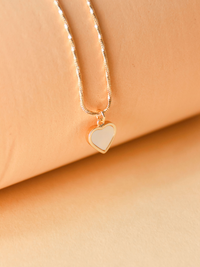 collier pendentif coeur nacre saint valentin